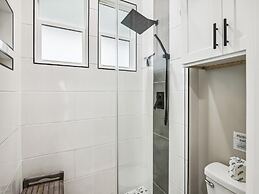 Sandy Cheeks Surfside