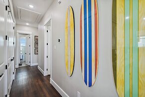 Sandy Cheeks Surfside