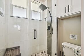 Sandy Cheeks Surfside