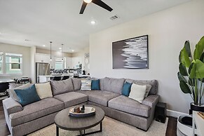 Sandy Cheeks Surfside