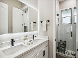 Sandy Cheeks Surfside