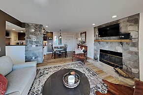 The Bear Hug - Deer Ridge Mountain Resort E107