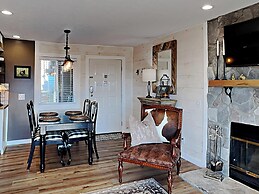 The Bear Hug - Deer Ridge Mountain Resort E107