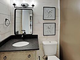 The Bear Hug - Deer Ridge Mountain Resort E107