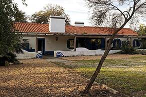 Omontinho - 4-bed House With Pool in Melides