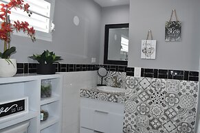 CALIZO VIP GUEST HOUSE