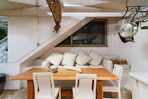 Villa Olympia in the Palm Trees