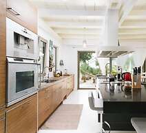 Villa Olympia in the Palm Trees