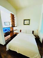 Peninsula Residents All Suite