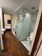 Peninsula Residents All Suite