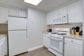 Spacious 2BR Condo at Ballston