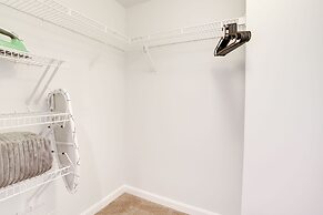 Spacious 2BR Condo at Ballston