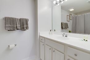 Spacious 2BR Condo at Ballston