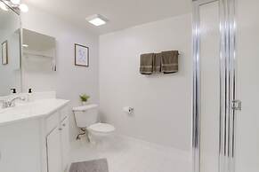 Spacious 2BR Condo at Ballston