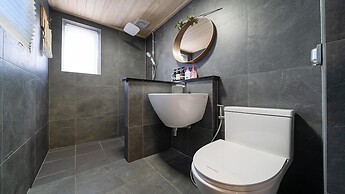 Jeju Muabyeoljang Dokchaepension