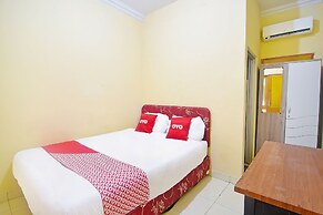 OYO 90463 A2b Guesthouse