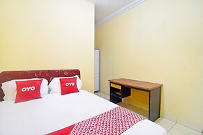 OYO 90463 A2b Guesthouse