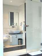 The Sky Imperial Hotel Yahvi