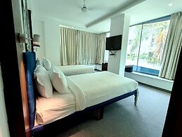 The Sky Imperial Hotel Yahvi