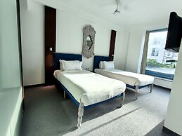 The Sky Imperial Hotel Yahvi