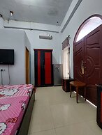 OYO 92384 Homestay Vip