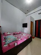 OYO 92384 Homestay Vip
