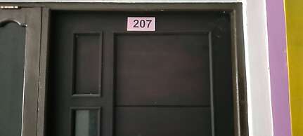 OYO 92243 Fanilly Guest House MarabahanNearJembatan Rumpiang