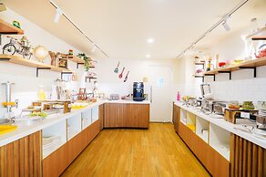 Bloom Hotel - Cyber Towers