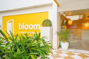 Bloom Hotel - Cyber Towers
