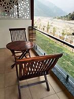 Qcent Woods Spa & Resort