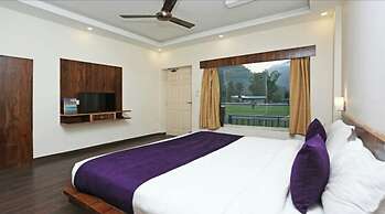 Qcent Woods Spa & Resort