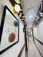 Hotel Larmont Luxury