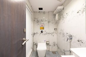 Hotel Larmont Luxury