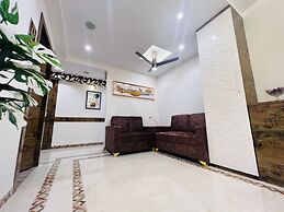 Hotel Larmont Luxury