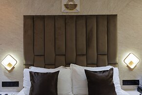 Hotel Larmont Luxury