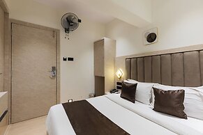 Hotel Larmont Luxury