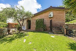 Vineyard Dependance With Shared Pool