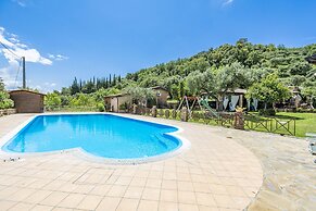 Vineyard Dépendance With Shared Pool