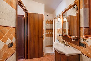 Local Stone Cottage With Shared Pool