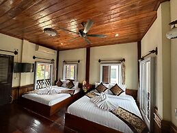Villa Thida Mekong Riverside