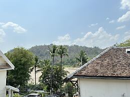 Villa Thida Mekong Riverside