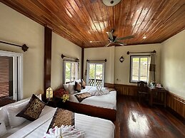 Villa Thida Mekong Riverside