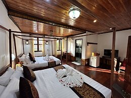 Villa Thida Mekong Riverside
