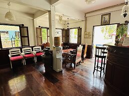Villa Thida Mekong Riverside