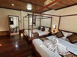Villa Thida Mekong Riverside
