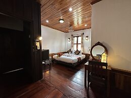 Villa Thida Mekong Riverside