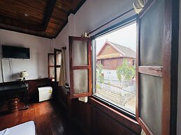Villa Thida Mekong Riverside