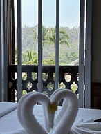 Villa Thida Mekong Riverside