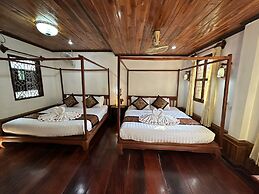 Villa Thida Mekong Riverside