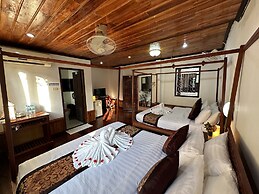 Villa Thida Mekong Riverside